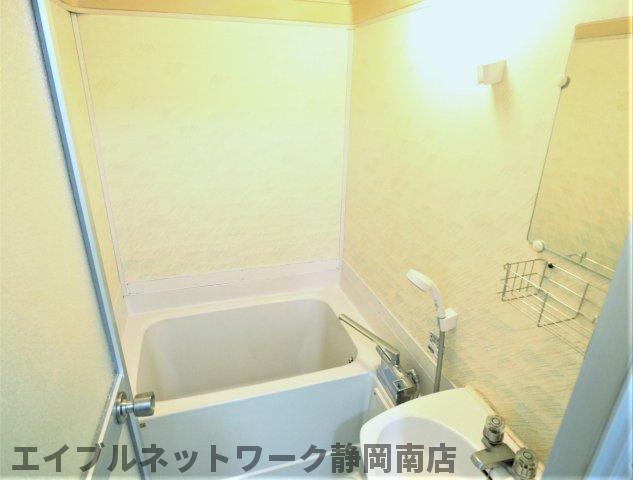 バス・シャワールーム　日々の暮らしに欠かせないお風呂です