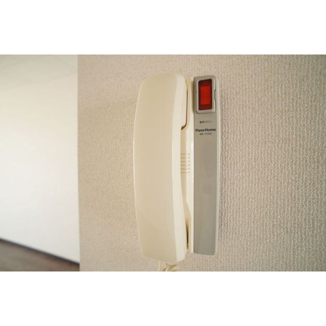 セキュリティ　インターホンで通話できます！