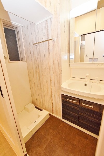 洗面設備　★洗髪洗面化粧台＆室内洗濯機置場★