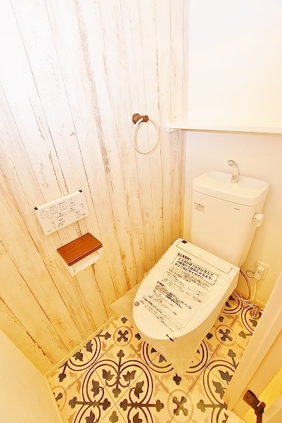 トイレ　★温水洗浄便座付トイレ★