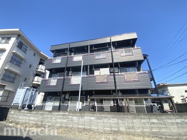 徳島市南昭和町のマンションの建物外観