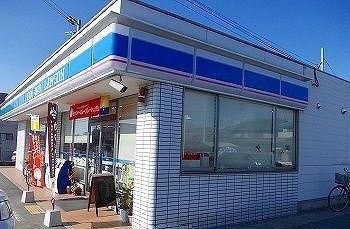 【姫路市名古山町のアパートのコンビニ】