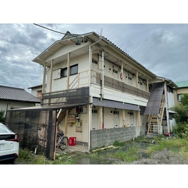 あつた荘南館の建物外観