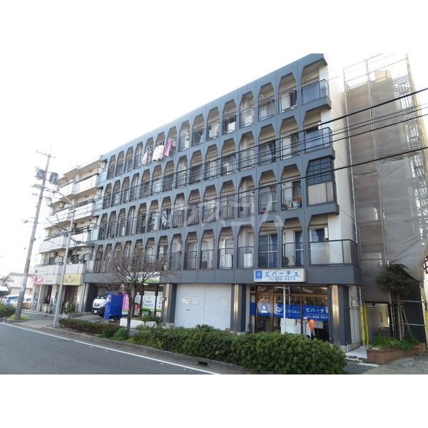 名古屋市天白区野並のマンションの建物外観