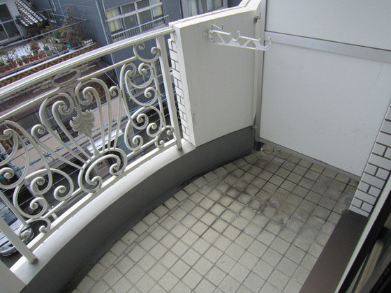 バルコニー　※別部屋の写真です