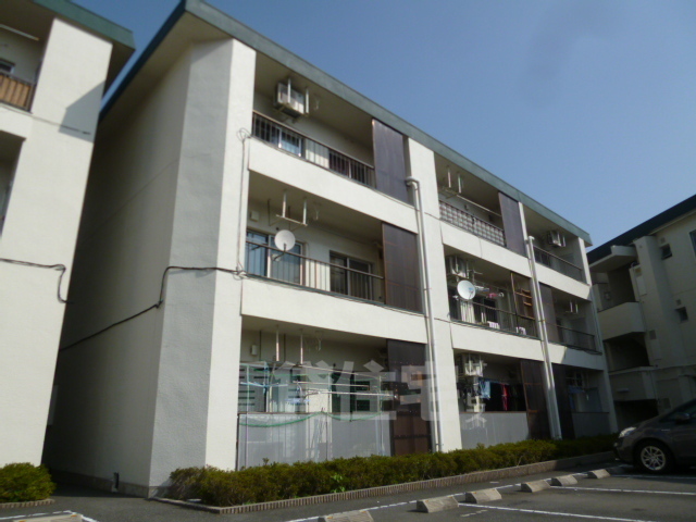 三島郡島本町広瀬のマンションの建物外観