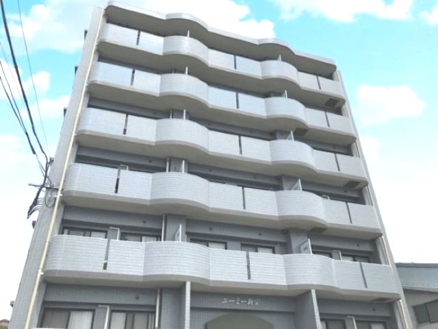 鹿児島市新栄町のマンションの建物外観