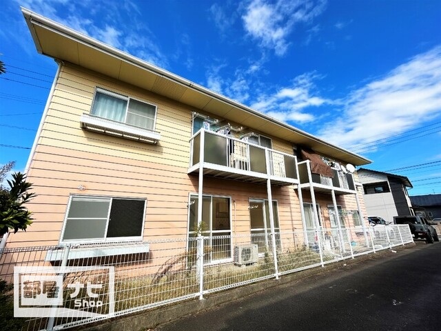 【フォブール吉峰Ａの建物外観】