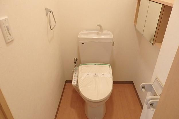 トイレ　シャワー付トイレ