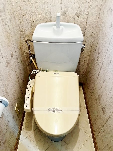 トイレ　★温水洗浄便座トイレ★(サービス品)