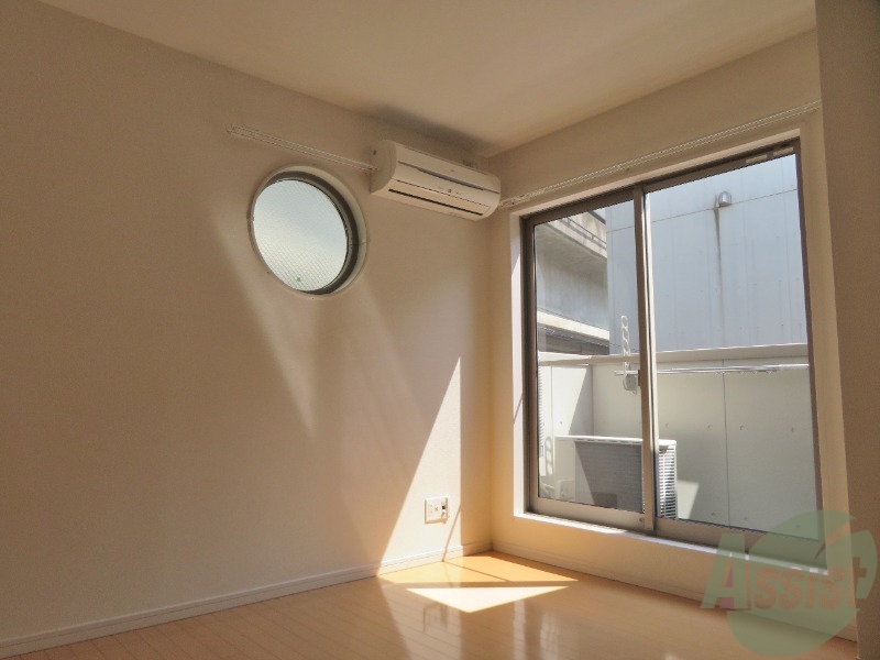 その他部屋・スペース　寝室とリビングは共同になります。のびのび過ごせそうですね。