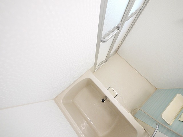 バス・シャワールーム　お風呂で日々の疲れを落としましょう