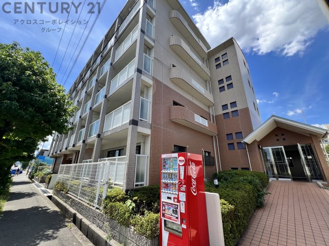 建物外観　敷地内に駐輪場あり！