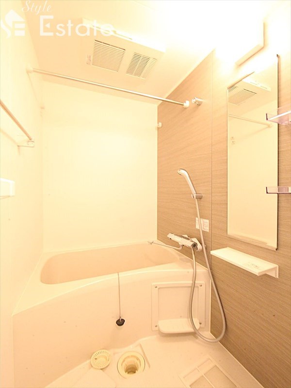 バス・シャワールーム　バスルーム