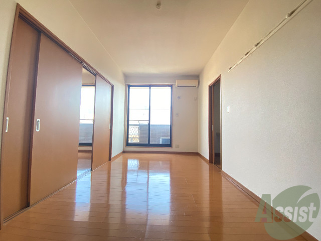 居室・リビング　１２帖のリビングです。広々としていますね。