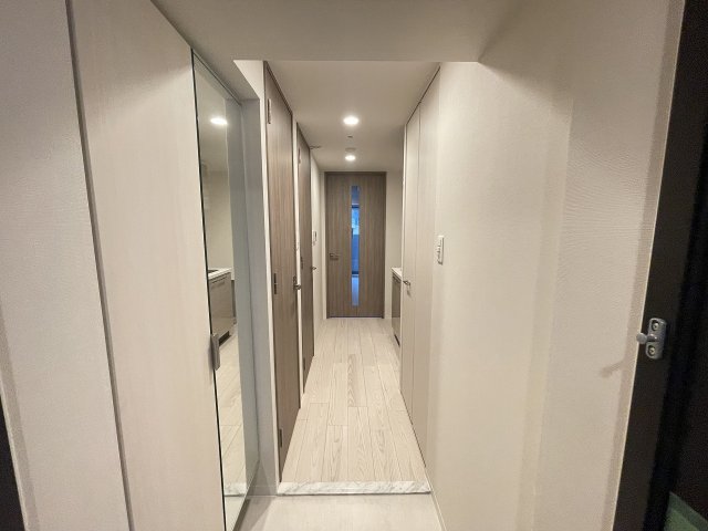 玄関　落ち着いた玄関です