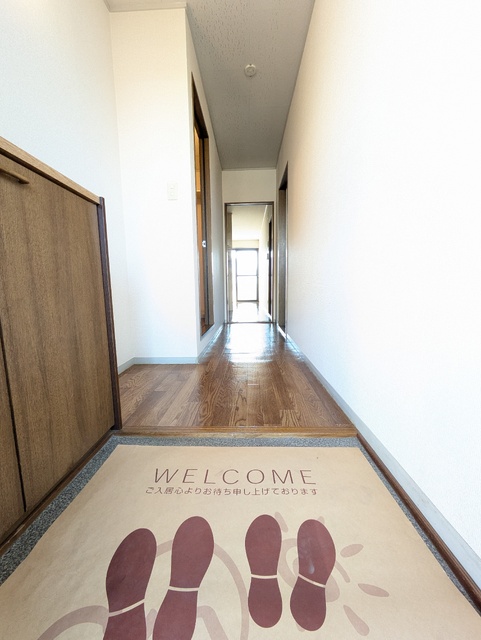 玄関　シューズボックス完備の玄関