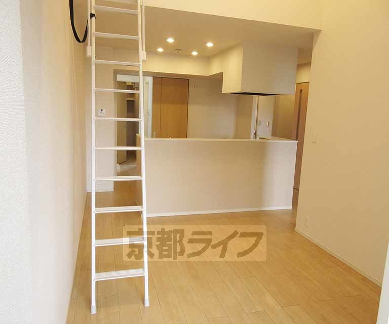 居室・リビング　優しい雰囲気の洋室７帖です