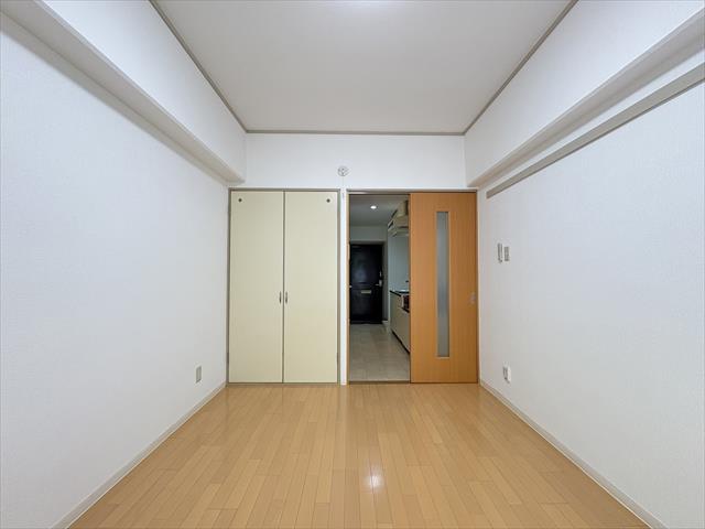 サンシャイン緑町IIの居間写真