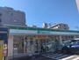 コンビニ　ファミリーマート泉中央駅前店（コンビニ）まで600m