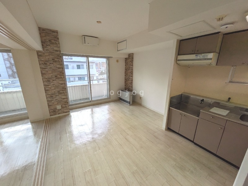 居室・リビング　同号室タイプ写真