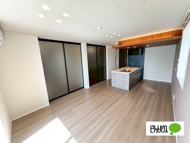 居室・リビング　建築中