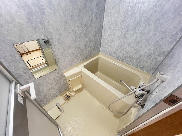 バス・シャワールーム　浴室