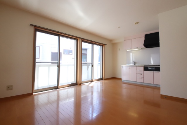 居室・リビング　※別室の参考写真の為、現況優先です。