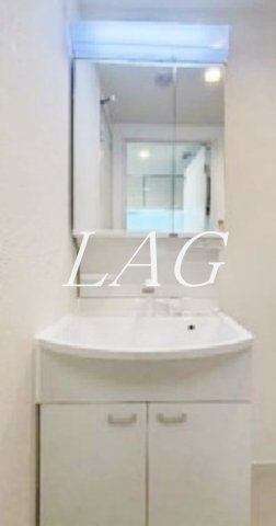 洗面設備　独立洗面台です。（同一仕様）