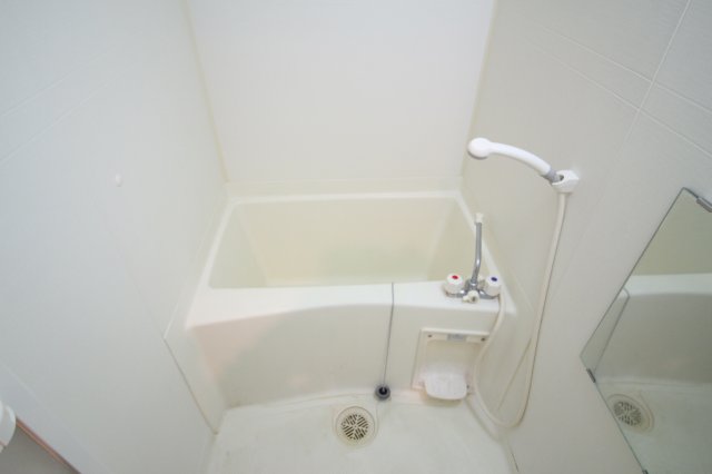 バス・シャワールーム　日々の疲れを癒すお風呂付です