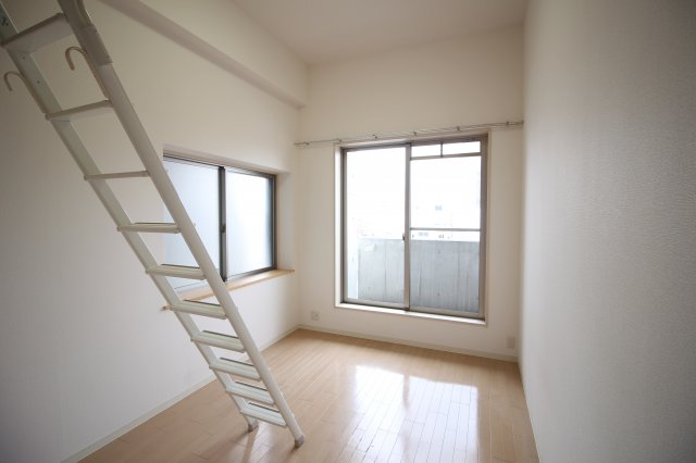 居室・リビング　ゆったりとした居間です