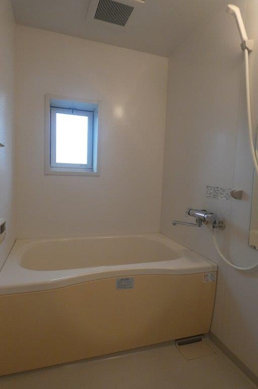 バス・シャワールーム　図面と現状に相違がある場合には現状を優先