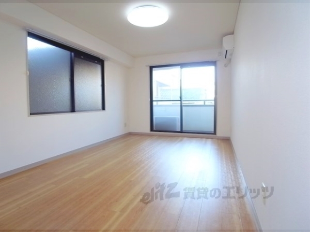 居室・リビング　居室