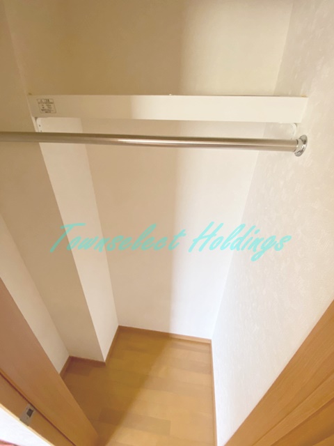 収納　奥行のあるクローゼット