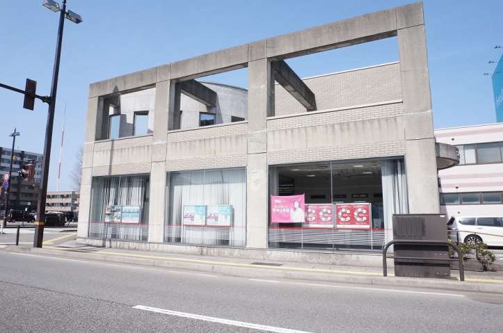 銀行　金沢信用金庫　野々市支店（銀行）まで439m