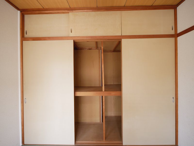 収納　東側和室6帖