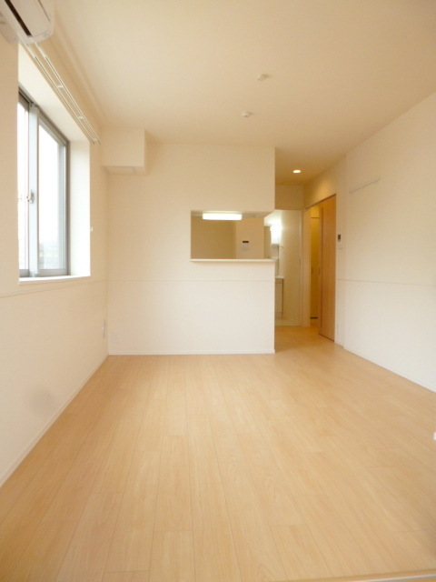 居室・リビング　フローリングのリビング