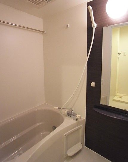 バス・シャワールーム　☆ゆったりくつろげるお風呂☆