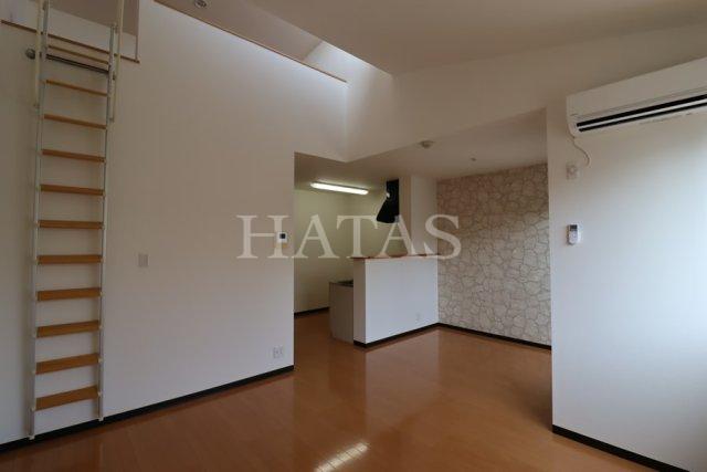 居室・リビング　同物件別部屋です。