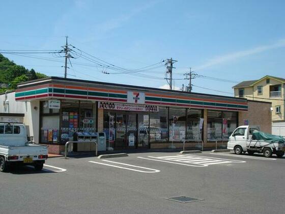 コンビニ　セブンイレブン岡山津島京町店（コンビニ）まで420m