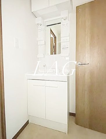 洗面設備　独立洗面台です。