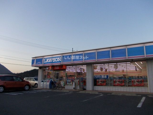 コンビニ　ローソン 甲西菩提寺店（コンビニ）まで703m