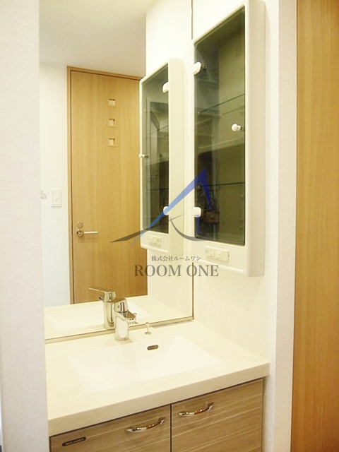 洗面設備　洗面台です。