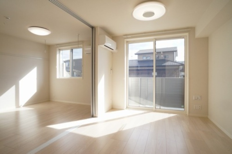 居室・リビング　図面と現状に相違がある場合には現状を優先