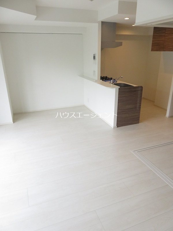 居室・リビング　リビングです。※参考画像