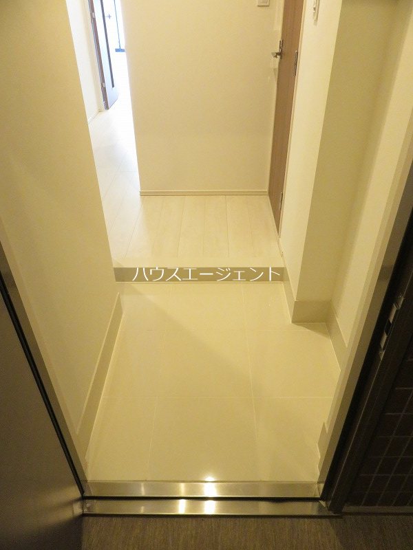 玄関　玄関です。※参考画像
