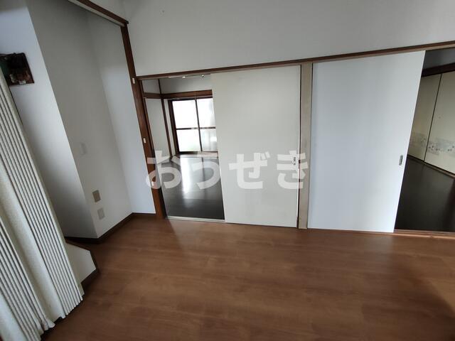 居室・リビング　?