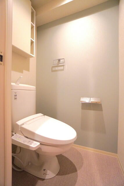 トイレ　※写真は同タイプ住戸です。