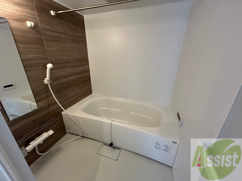 バス・シャワールーム　お風呂になります。一日の疲れを癒してくださいね。