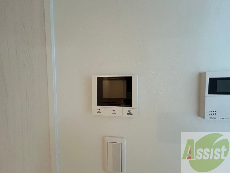 セキュリティ　モニタ付インターホンです。セキュリティ面も安心ですね！